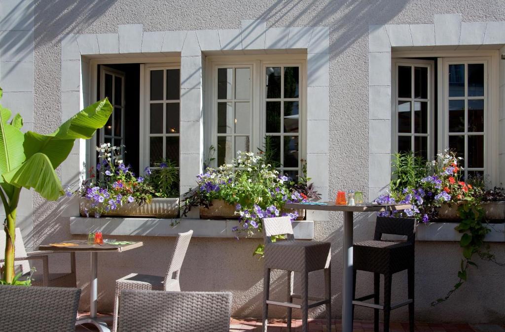 Logis Hotels Restaurant Le Relais Chenonceaux Exterior photo